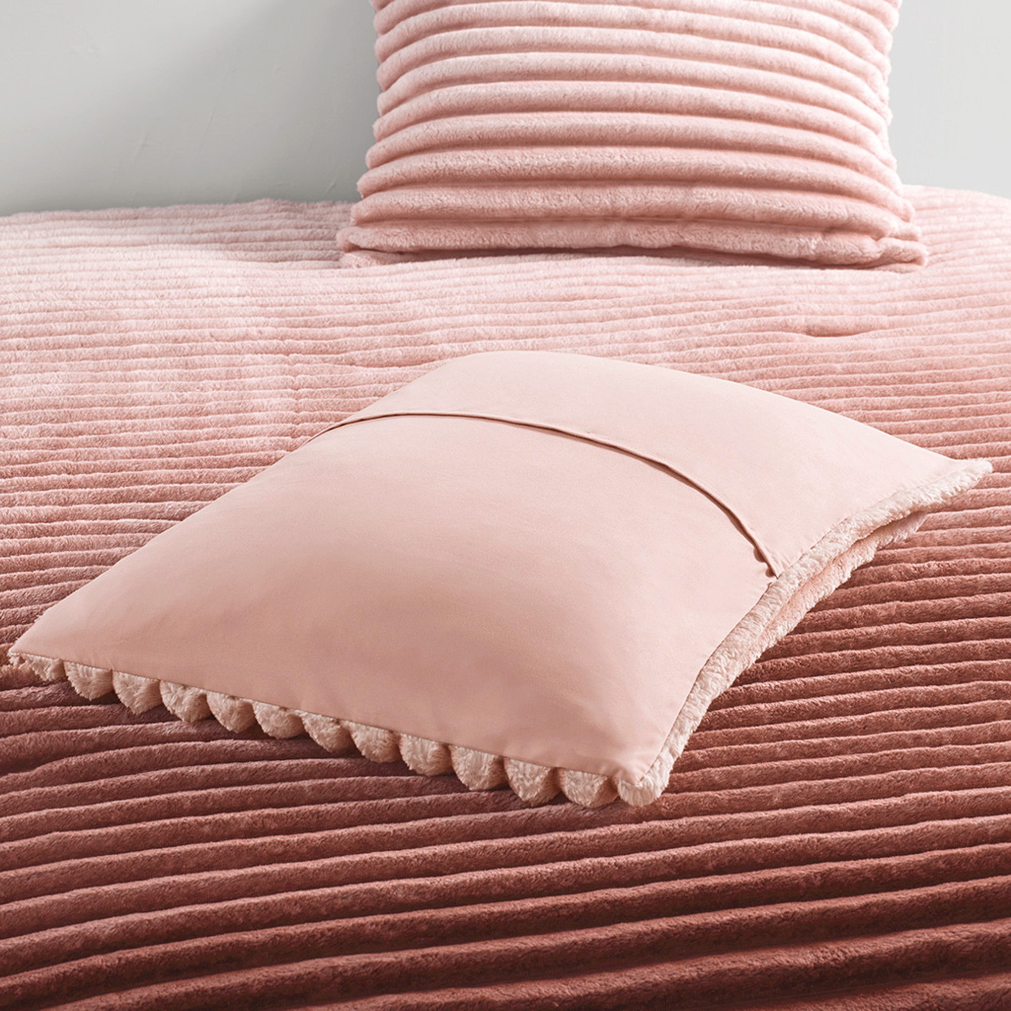 Avril Fluffy Ribbed Plush Comforter Set