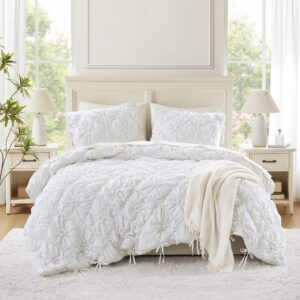 Lily Comforter Set from Intelligent Design in  White. Lily Comforter Set from Intelligent Design in  White. Lily Comforter Set from Intelligent Design in  White. Lily Comforter Set from Intelligent Design in  White. Lily Comforter Set from Intelligent Design in  White.