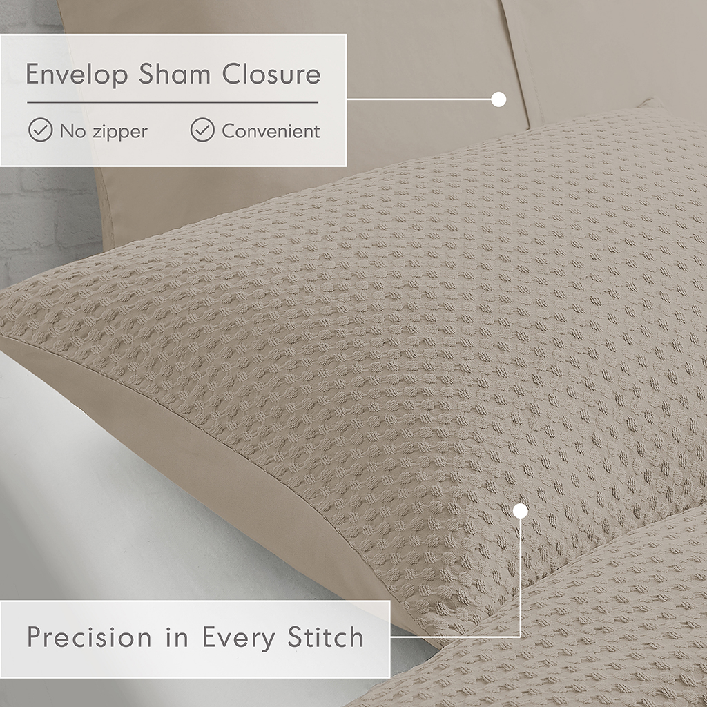 Mina Weave Comforter
