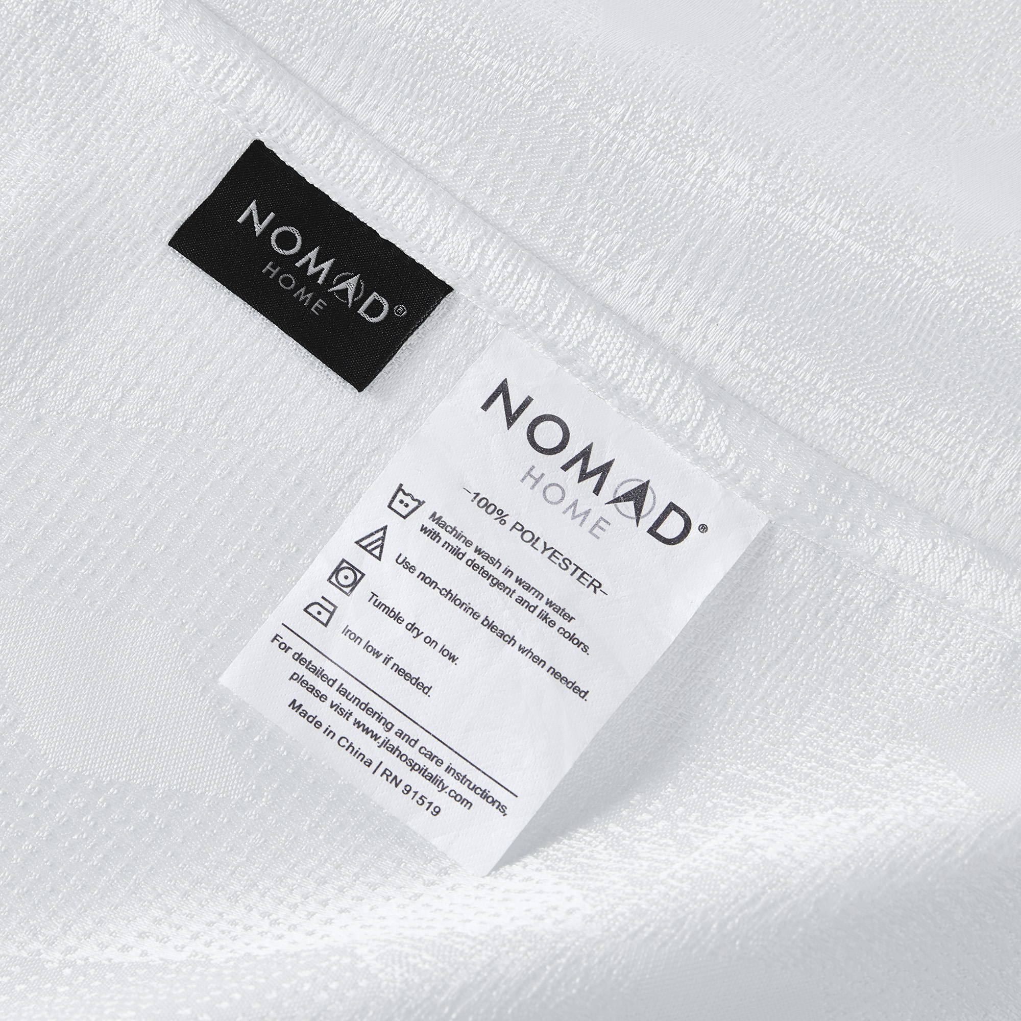 Jacquard Essential Nova Coverlet