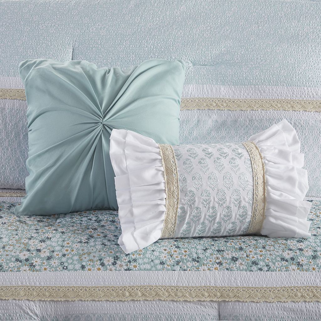 Caralie 5 Piece Seersucker Comforter Set with Throw Pillows