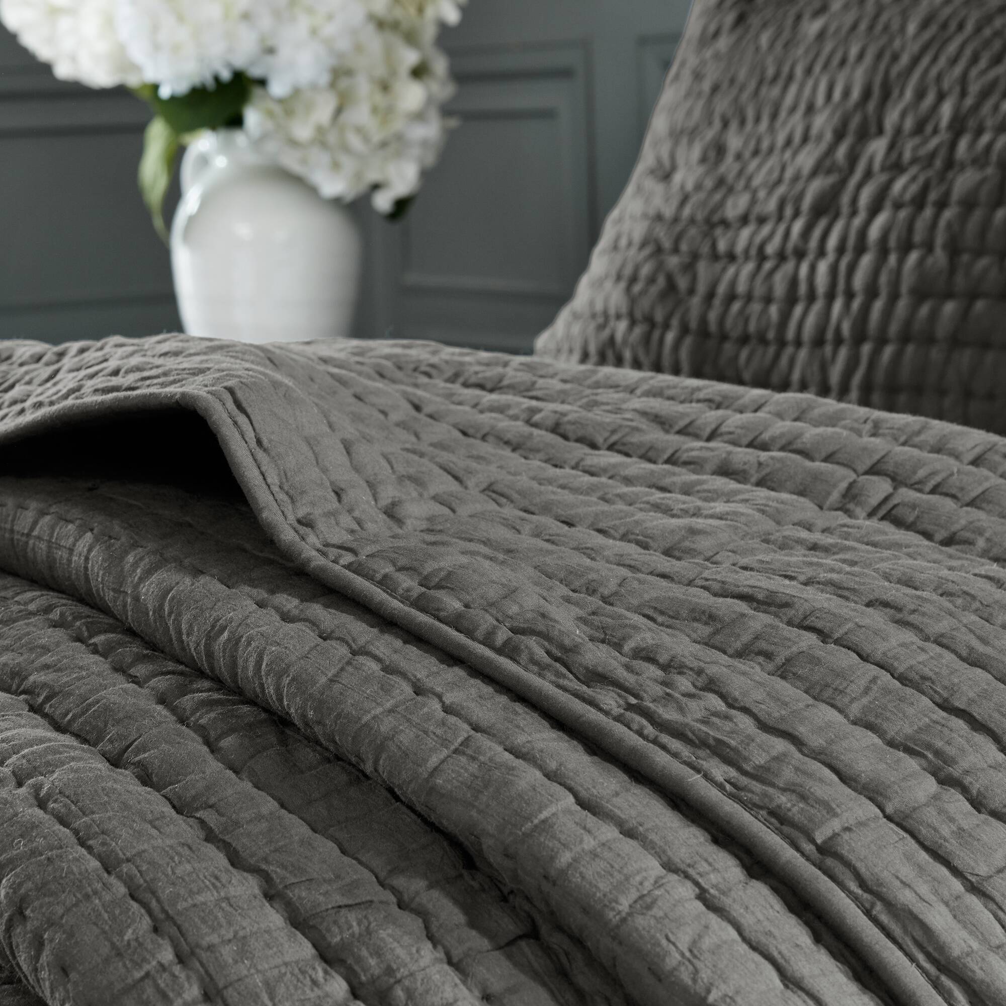 Serene 3 Piece Hand Quilted Cotton Quilt Set