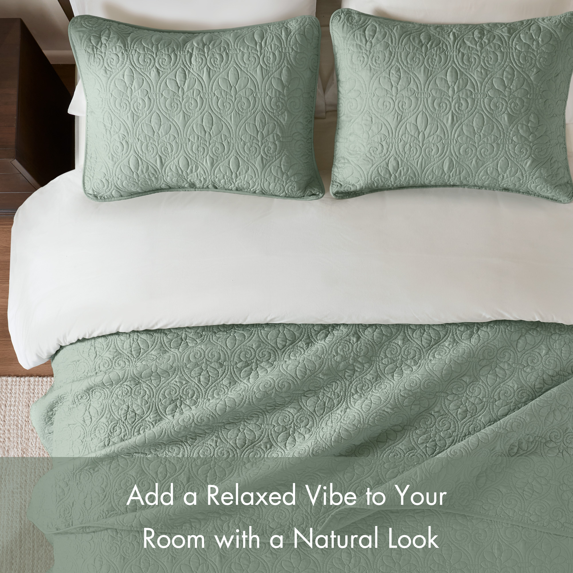 Quebec Reversible Quilt Set