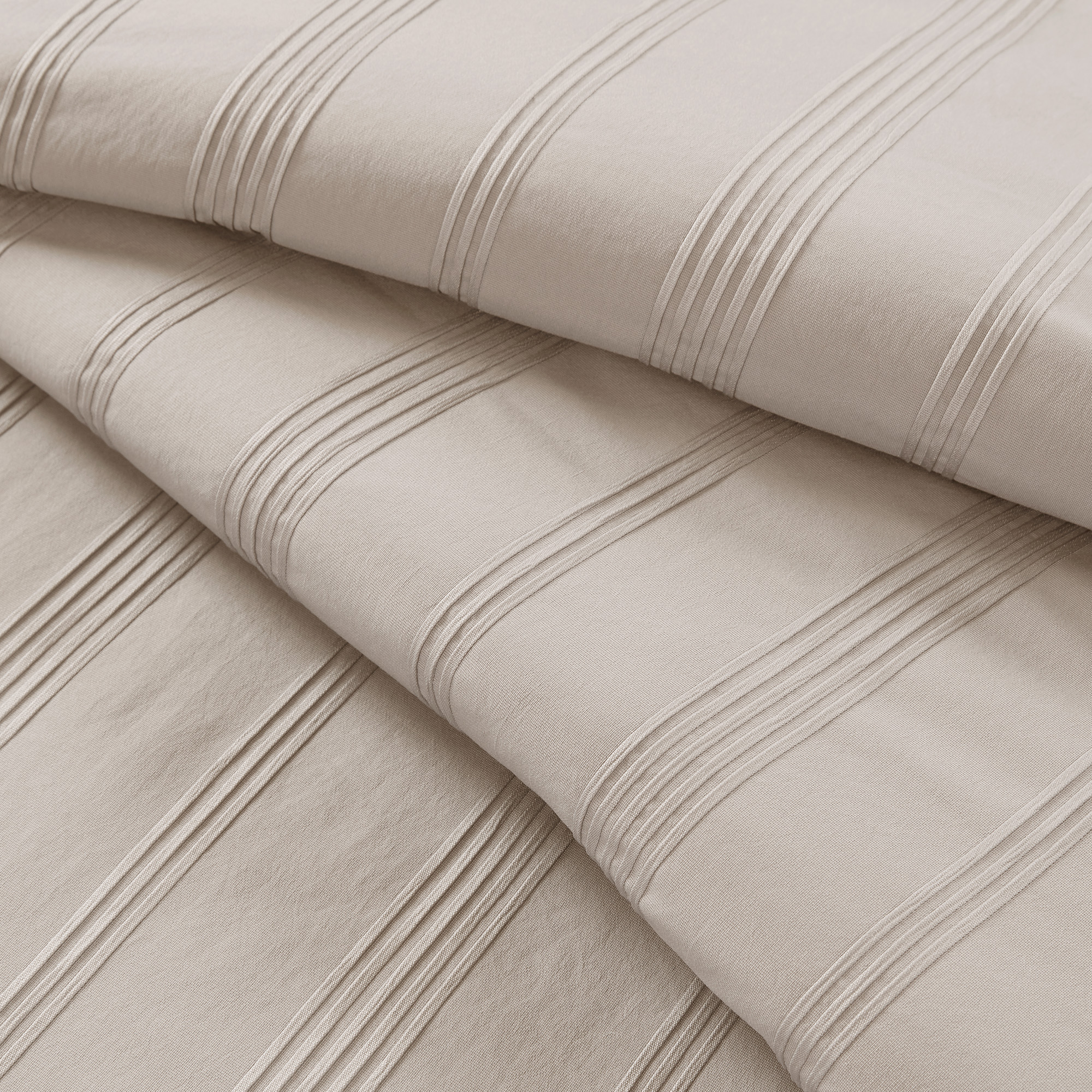 Logan Striped Reversible Pintuck Pleated Comforter Set