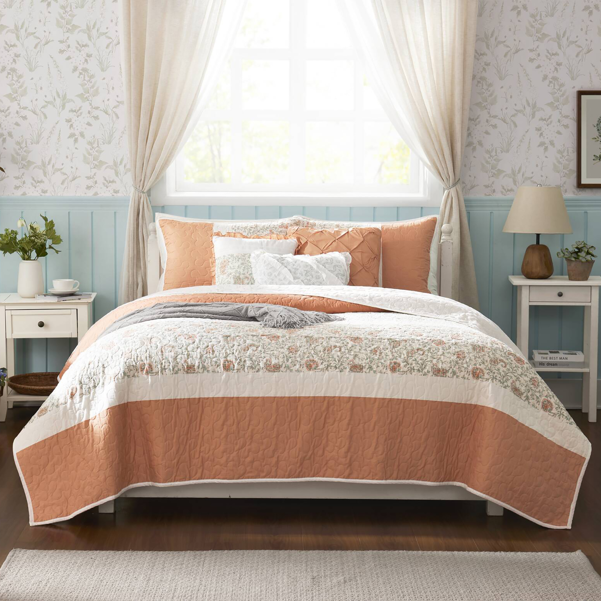 Dawn 6 Piece Cotton Percale Quilt Set with Throw Pillows