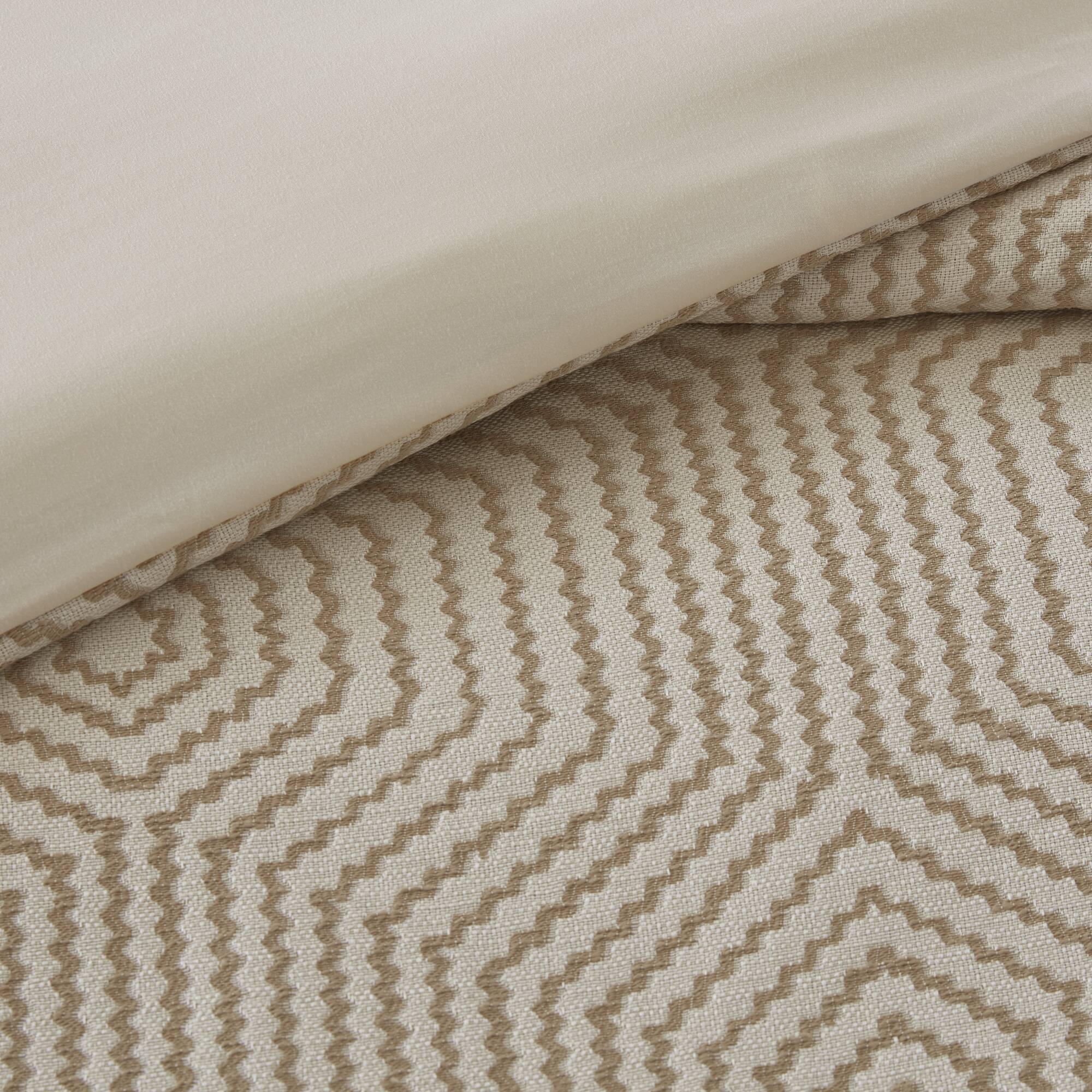 Shades of Serenity Jacquard Comforter Set