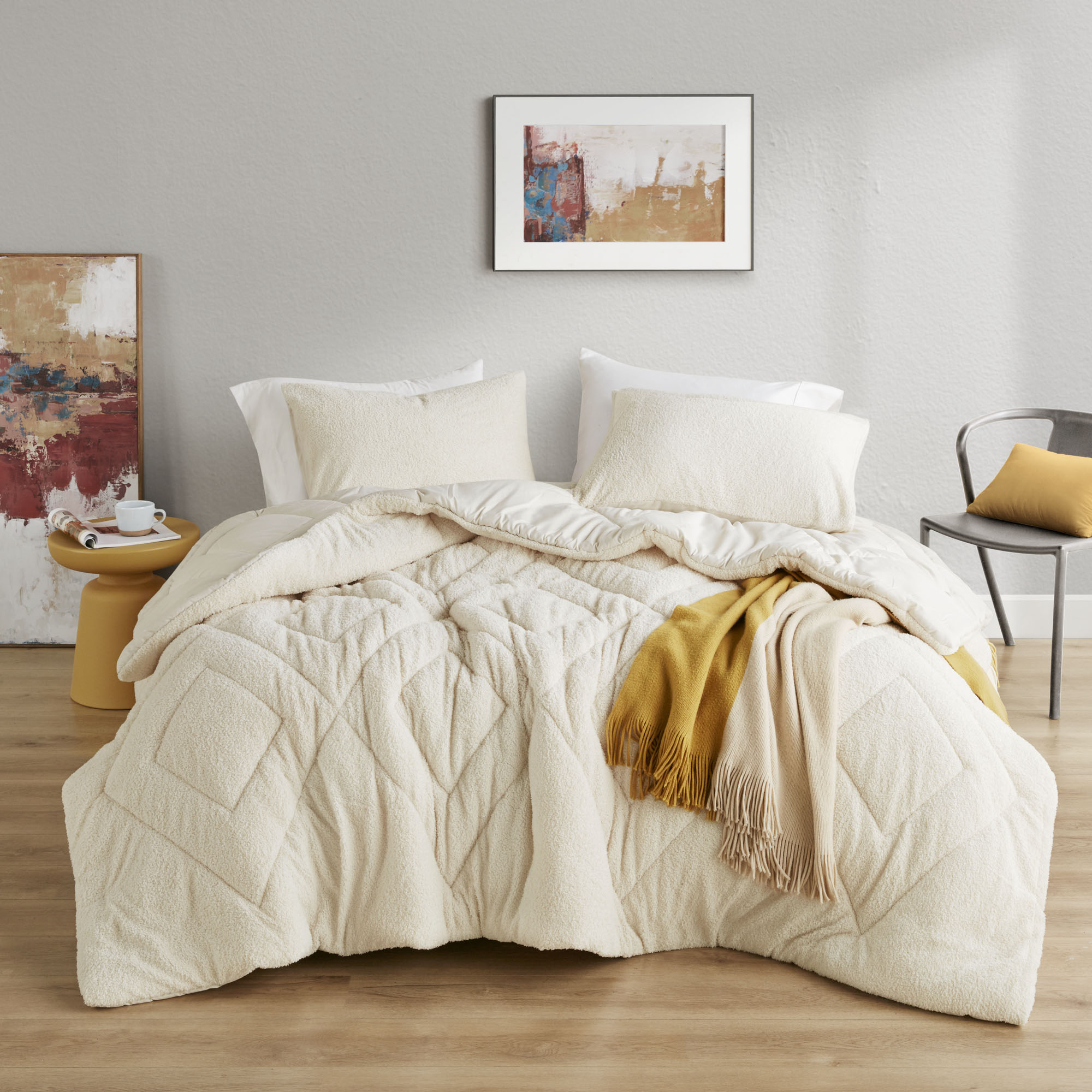 Raya Double Diamond Quilted Teddy Comforter Set