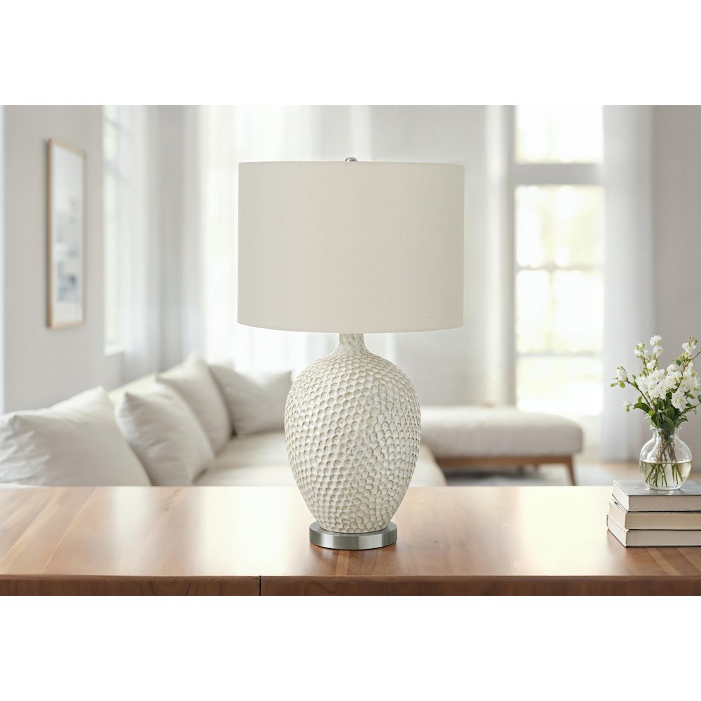 Ivory / Cream Shade