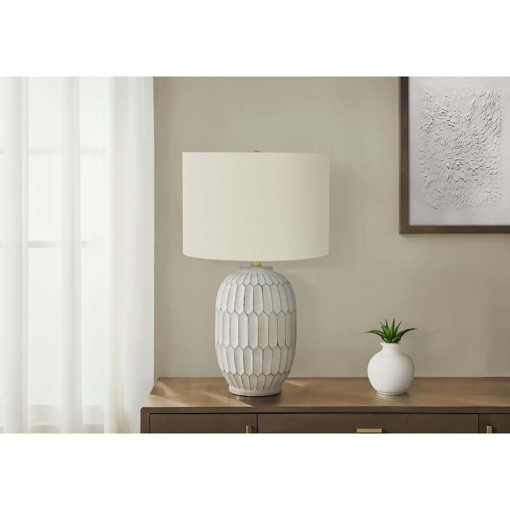 Ivory / Cream Shade