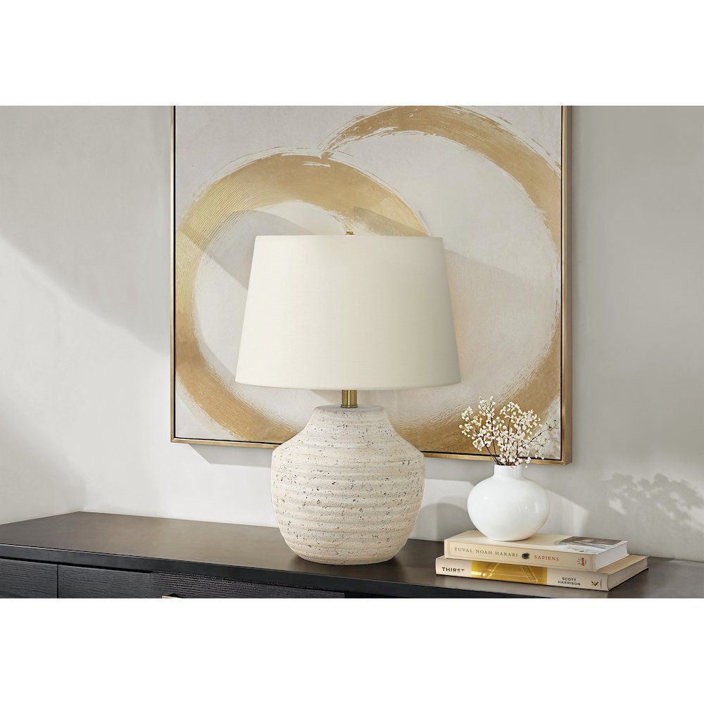 Ivory / Cream Shade