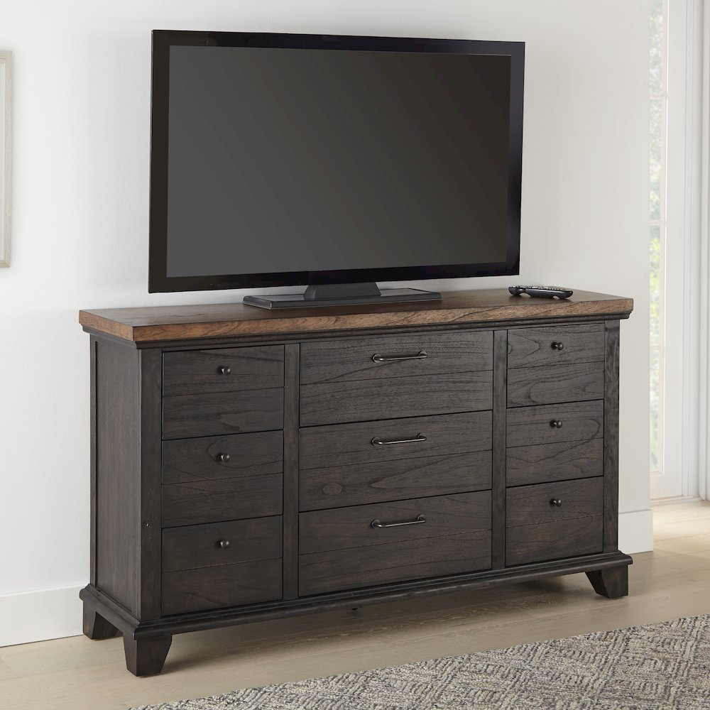 Bear Creek 9-Drawer Dresser
