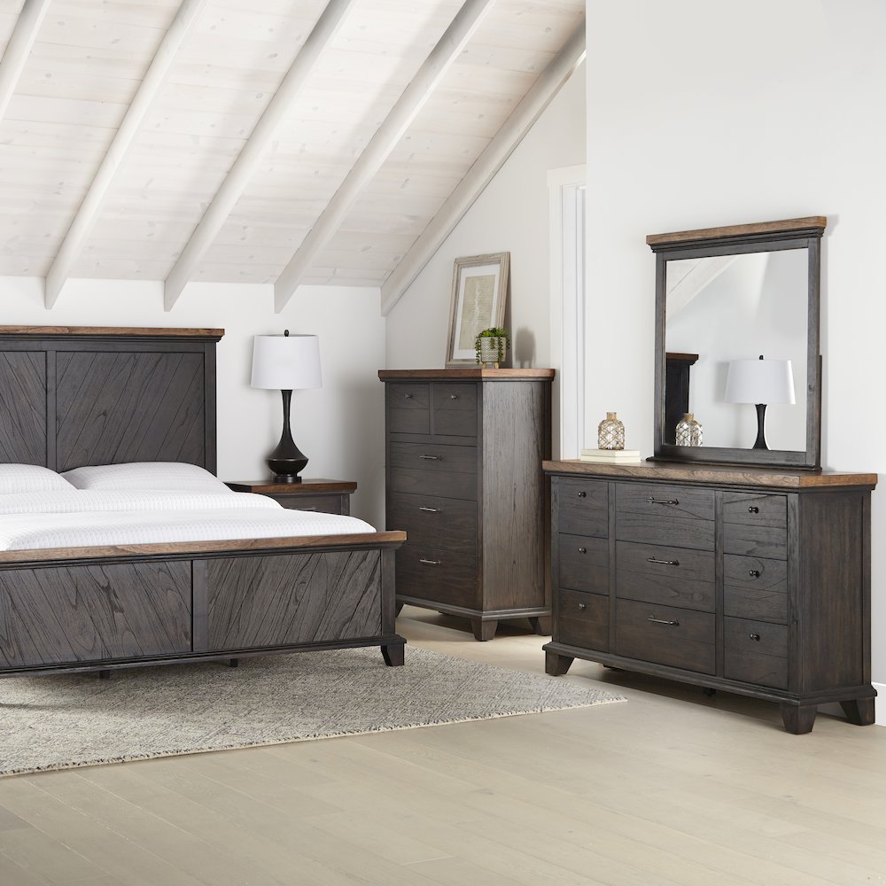 Bear Creek 9-Drawer Dresser