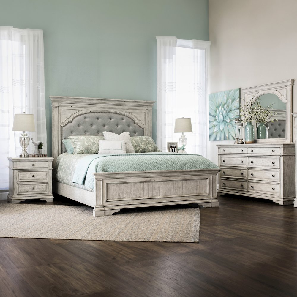 Highland Park Queen Bed Ivory