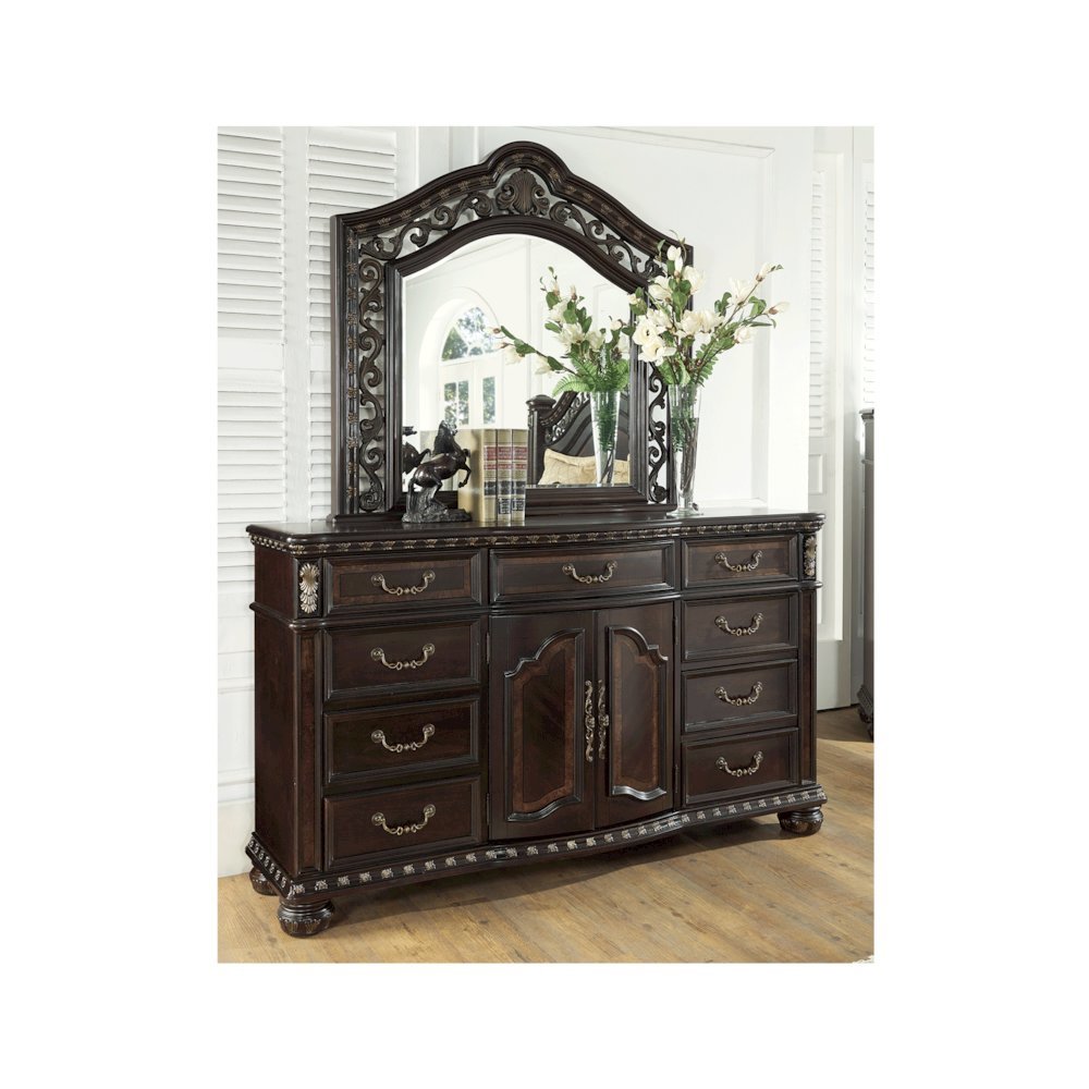 Monte Carlo 9-drawer Dresser