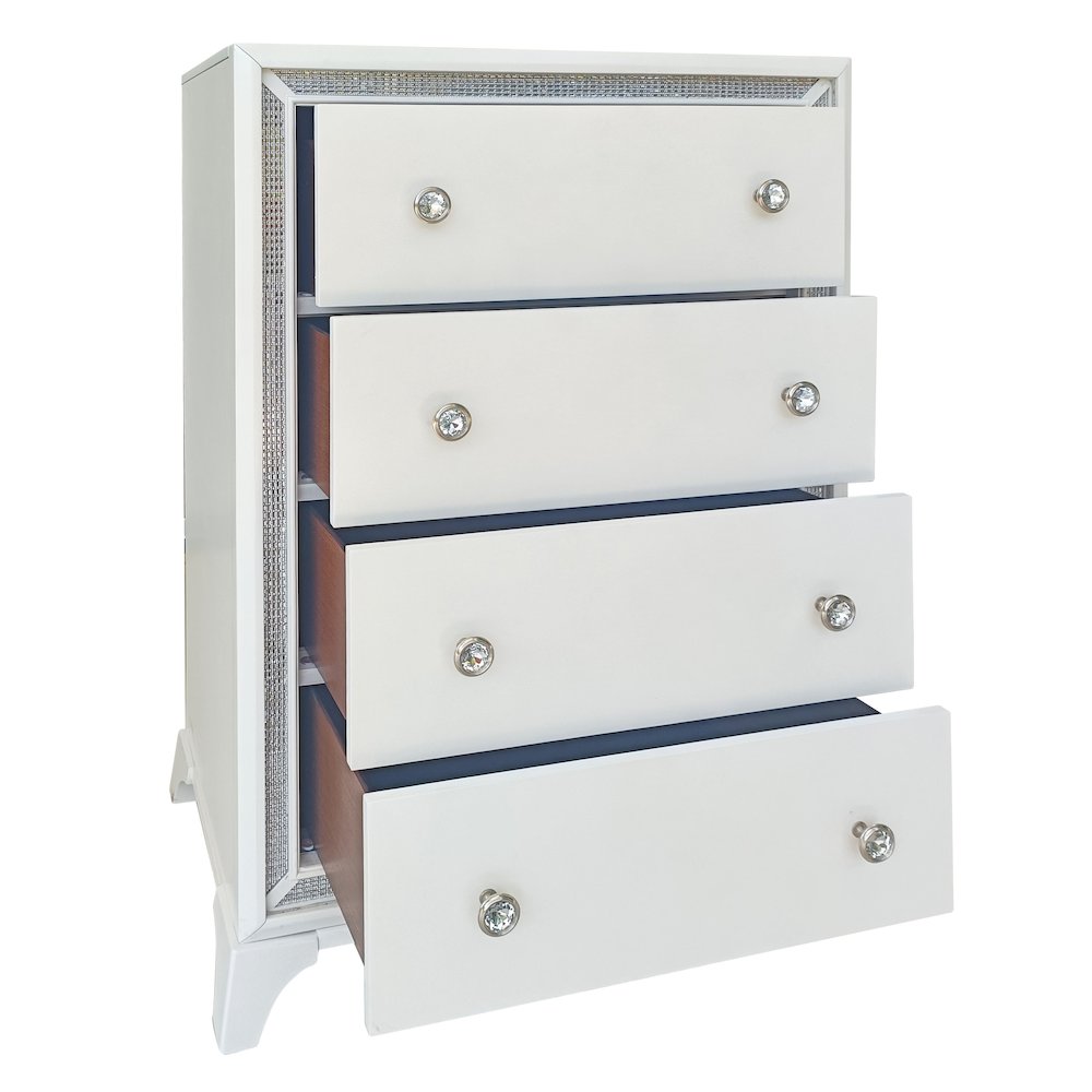 Cassie Chest