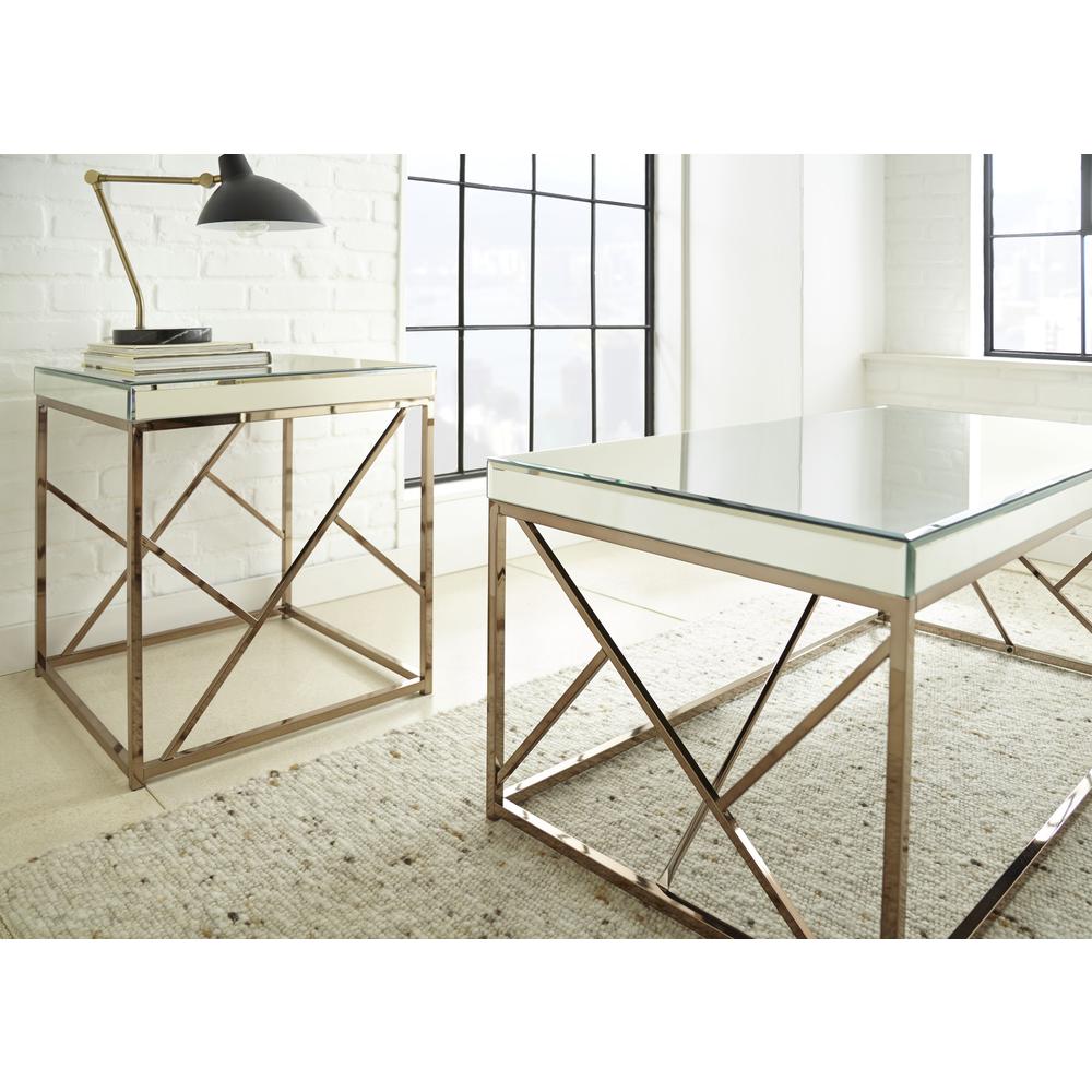 Evelyn cocktail Table