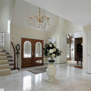 a breathtakingly beautiful fixture that combines timeless elegance with exquisite craftsmanship. Designed to dazzle