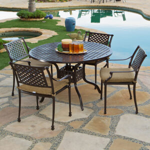 Bridgeton Moore proudly presents the Savannah 5 Piece Round Dining Set