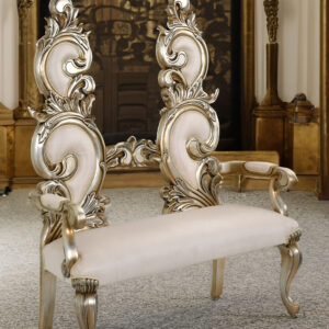 embodies the exquisite craftsmanship and elegant design a distinguished piece the Platine Collection