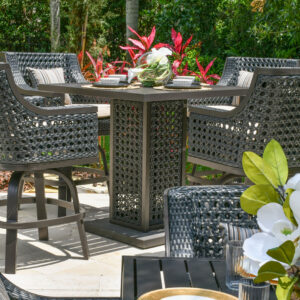 this table is perfect for outdoor gatherings