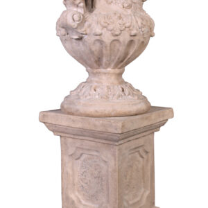 suitable for holding flowers