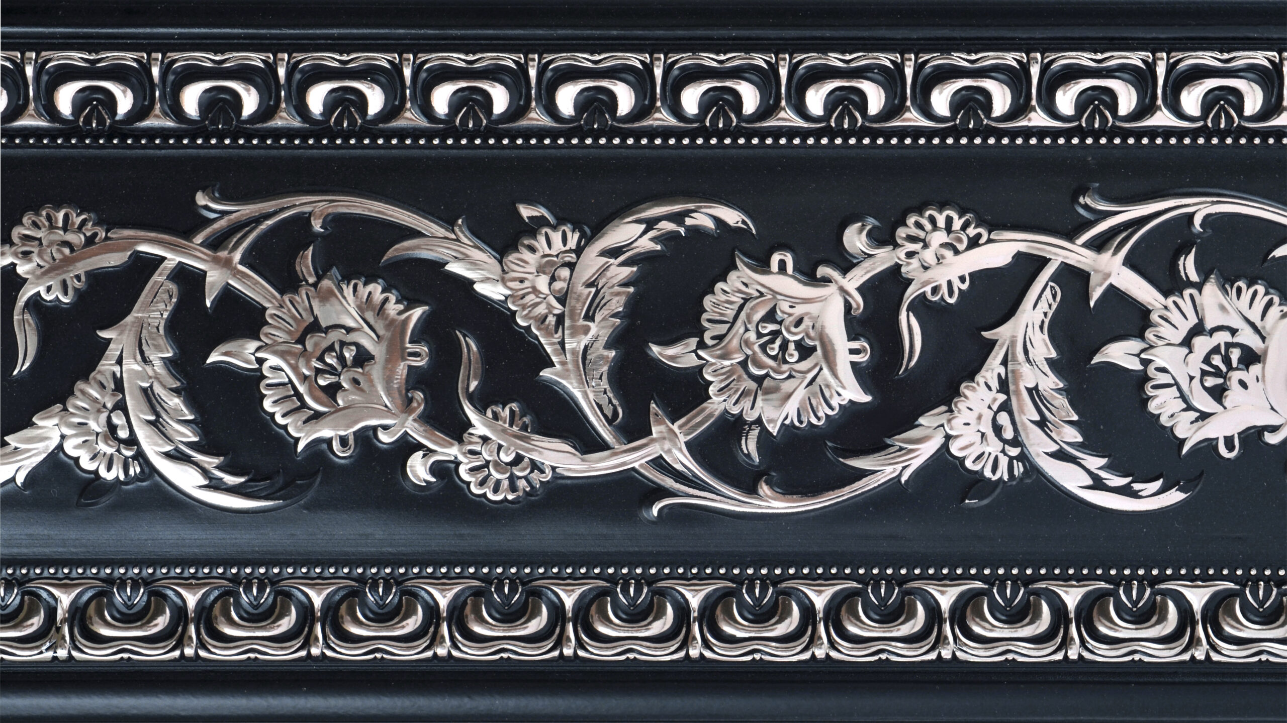 Silver Floral on Black Chair Rail 92 inch