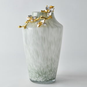 Make a sophisticated statement with the Grande Pearl Blossom Vase with Gold Floral Branch. Designed for impact